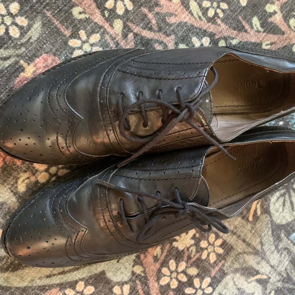 Nicole leather oxfords size 9.5M